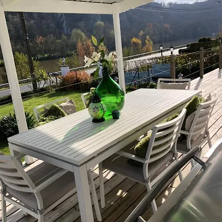 Villa Waulsort Vakantiehuis